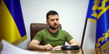 Зеленский хочет приравнять коррупцию к госизмене на время войны