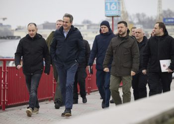 Российская ракета в Одессе взорвалась в 500 метрах от Зеленского и премьера Греции — CNN