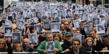 Аргентина признала Иран государством-террористом за взрывы в 1990-х